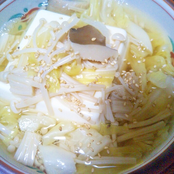 えのきキャベツあわび茸スープ豆腐